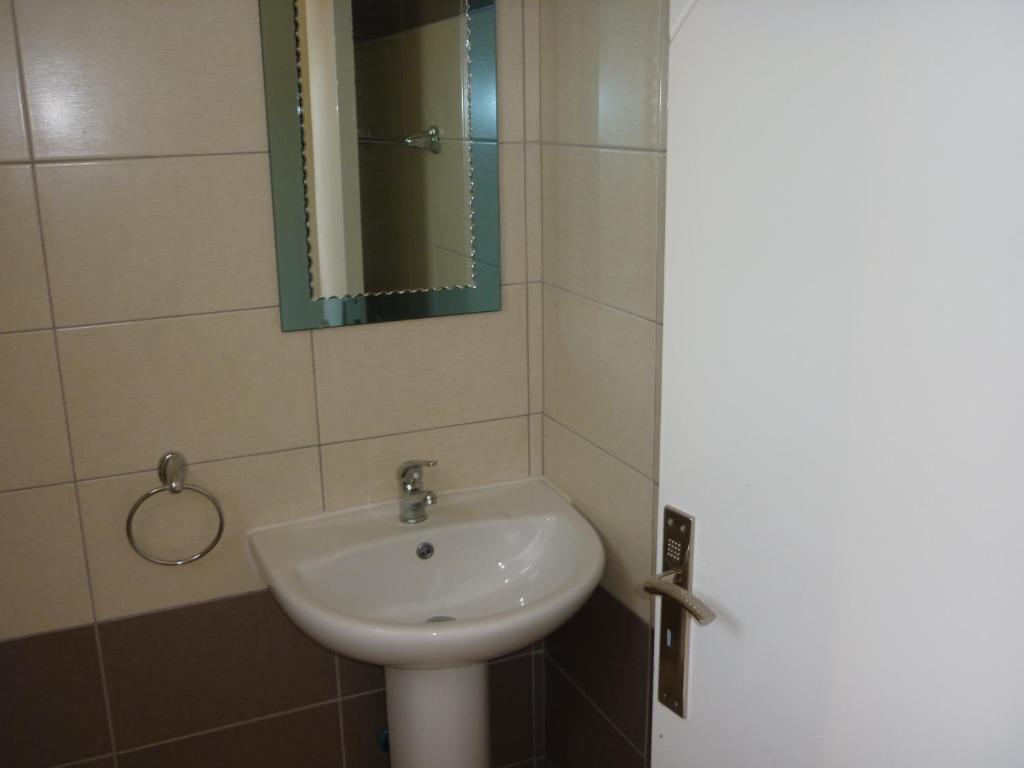 Tseri Budget Residences Nikósie Pokoj fotografie